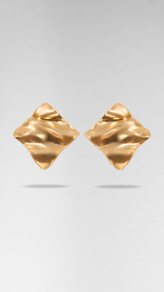 GOLDEN TOTEM V EARRING