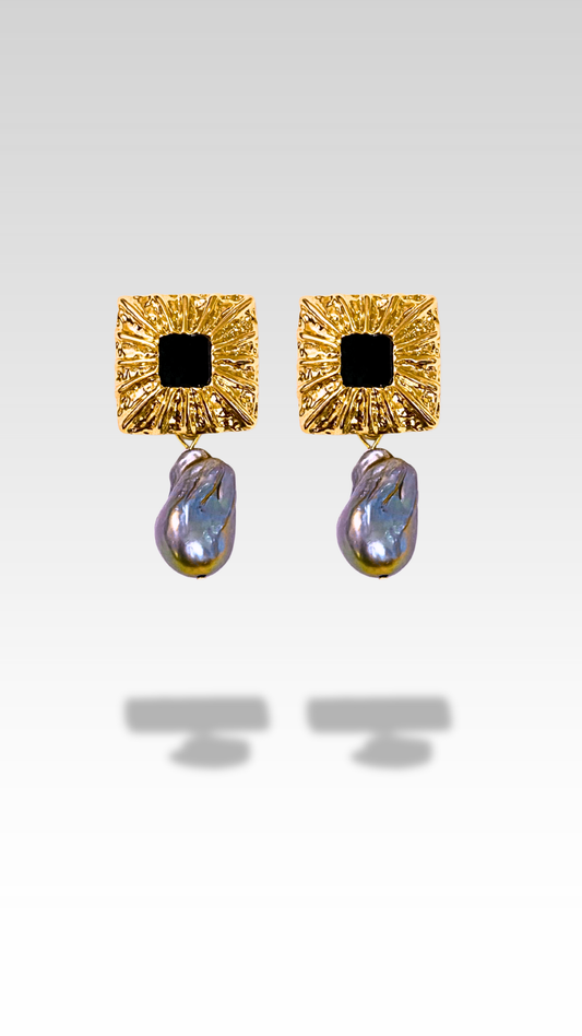 LARNA EARRING PURPLE BAROQUE